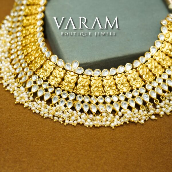 varam_chain_floral_design_white_stone_gold_plated_chain_1-1