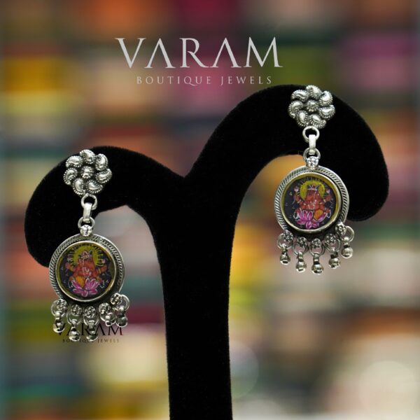 varam_earrings_ganesh_oxidised_silver_earrings-1