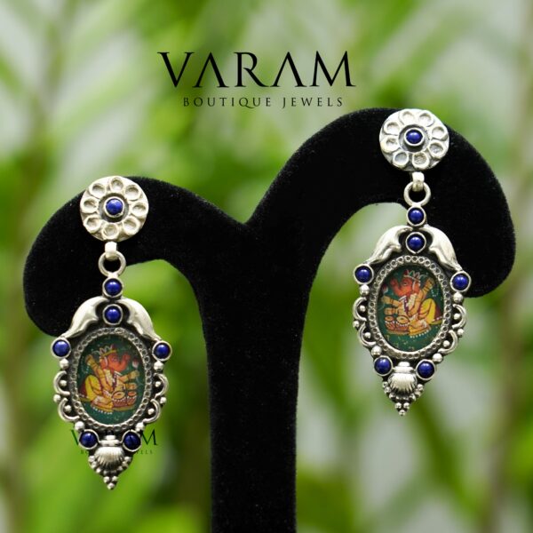 varam_earrings_lord_ganesha_with_blue_stone_silver_earrings-1