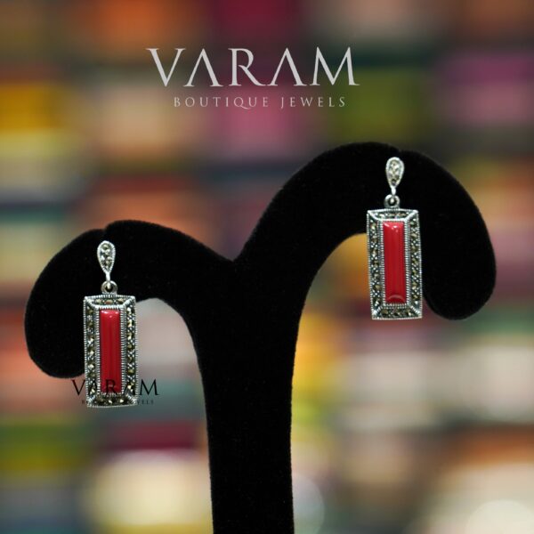 varam_earrings_red_stone_oxidised_silver_earrings_2-1