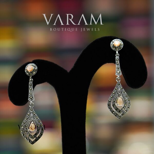 varam_earrings_sandal_stone_oxidised_silver_earrings-1
