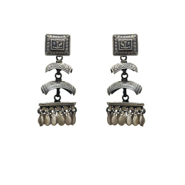 varam_earrings_sqaure_design_oxidised_silver_earrings-1