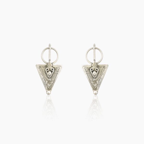 varam_earrings_triangular_design_oxidised_silver_earrings-1