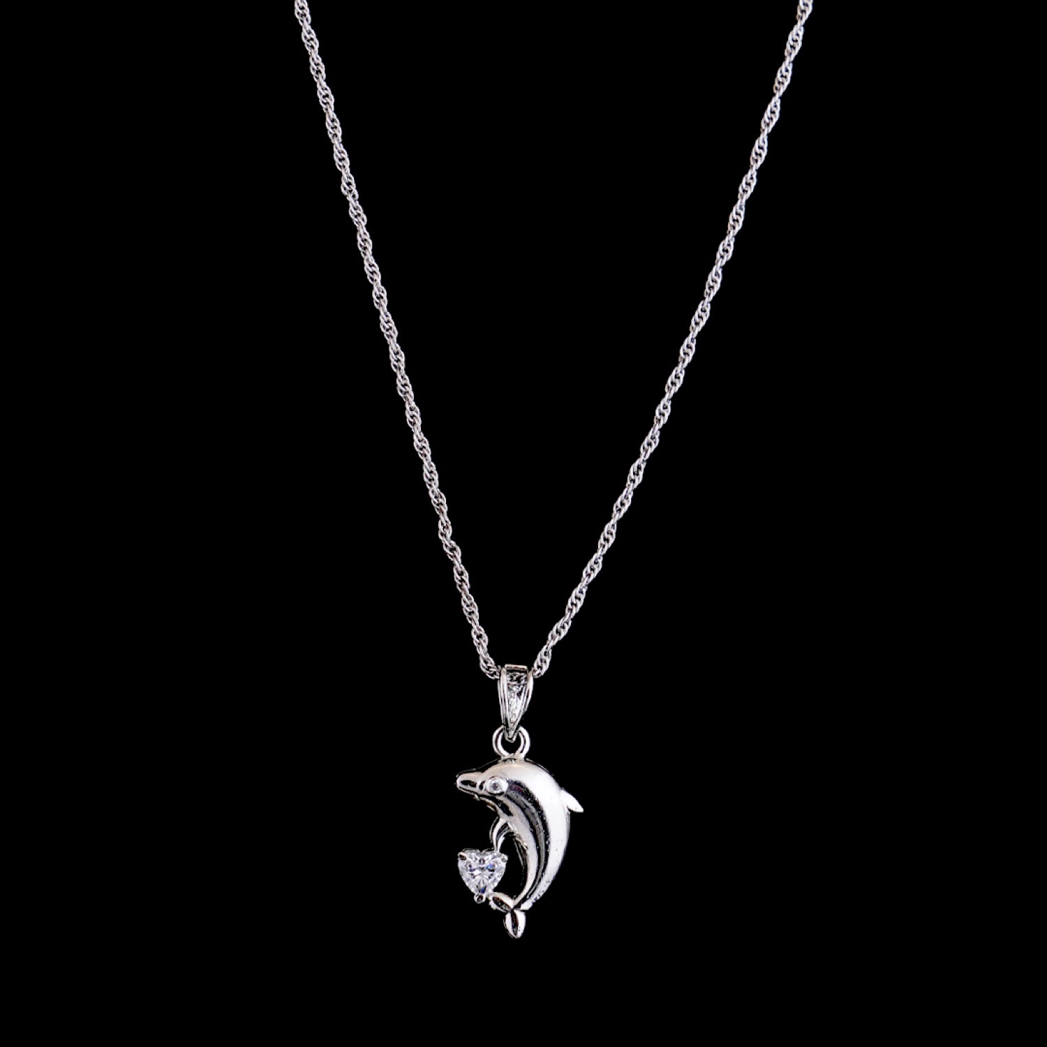 varam_swarovski_dolphin_pendant_silver_chain_1-1