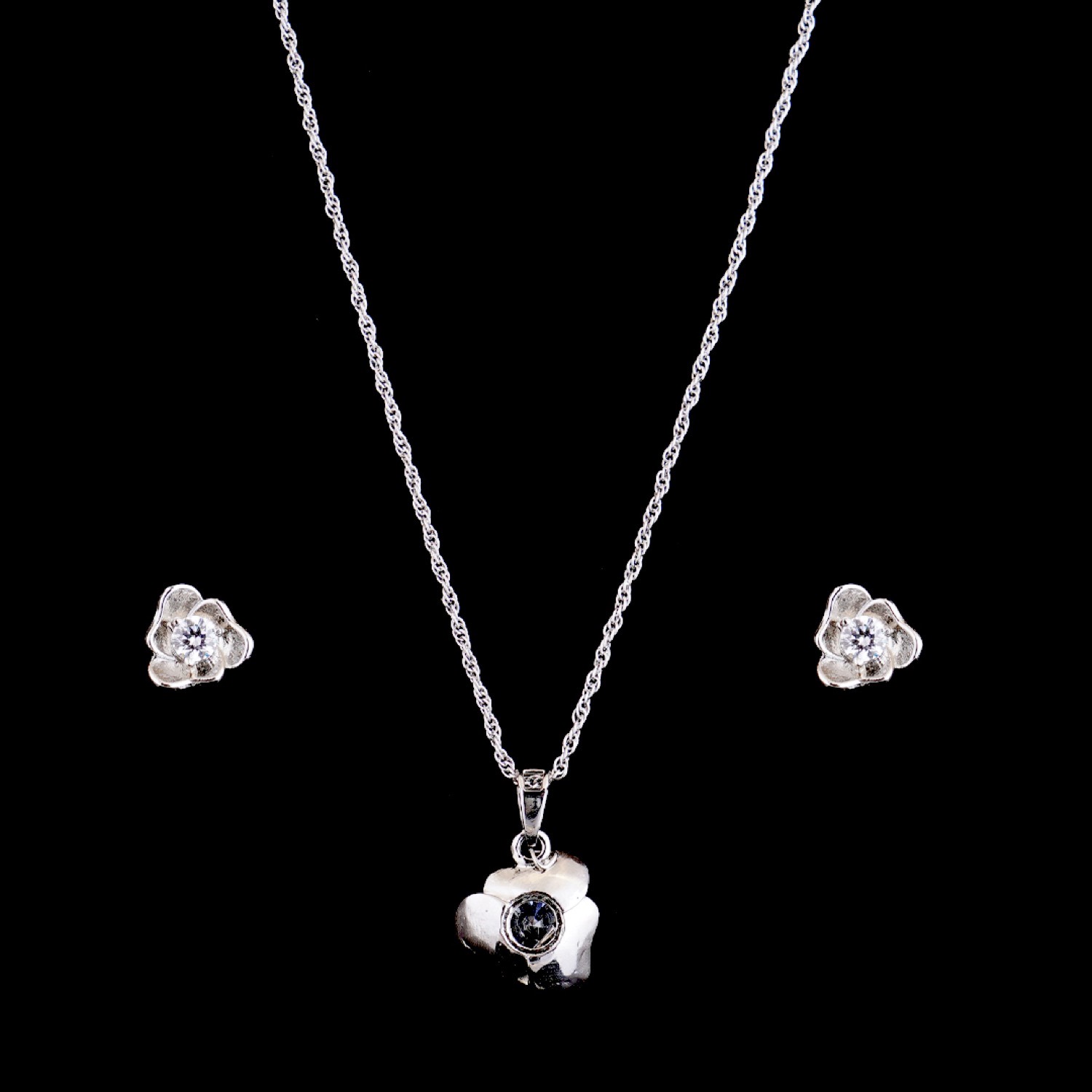 varam_swarovski_white_stone_floral_design_silver_chain_with_earrings_4-1