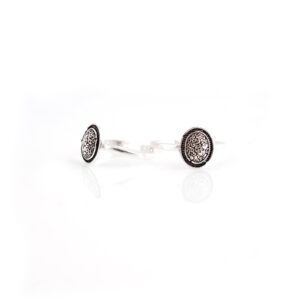 Oval shaped
oxidised silver
Toe Rings