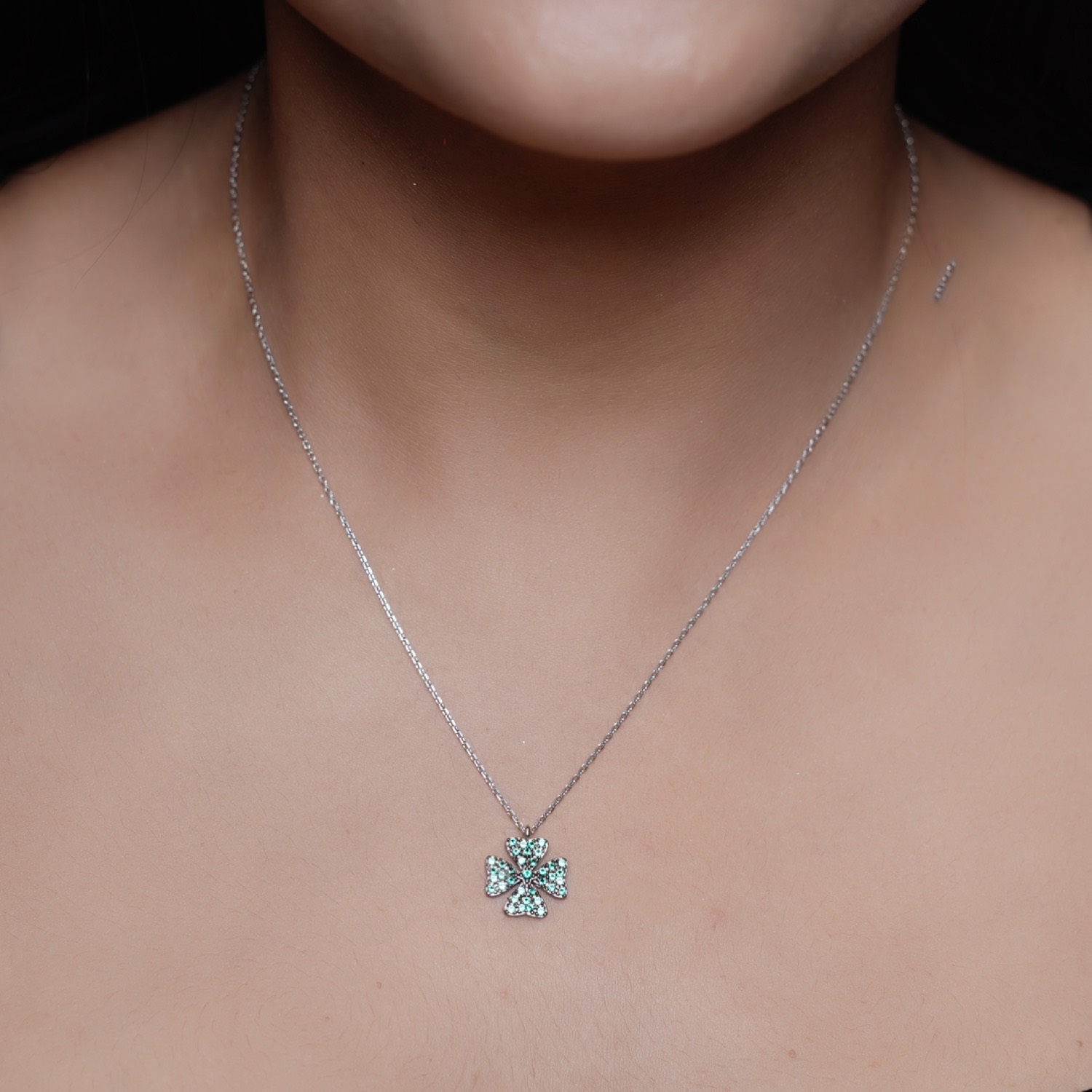 varam_chain_102022_teal_blue_color_four_clover_shaped_pendant_with_silver_chain-2