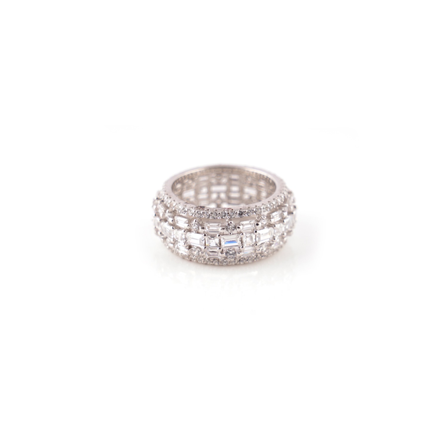 varam_rings_baugette_and_cubic_cut_white_stone_eternity_band_silver_ring-1