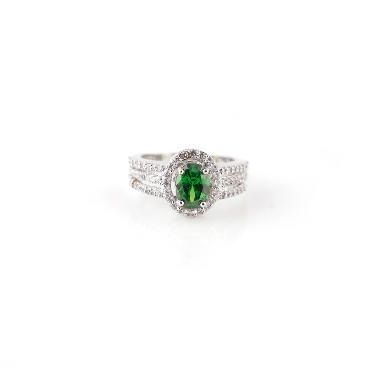 varam_rings_oval_shaped_green_stone_silver_ring-1