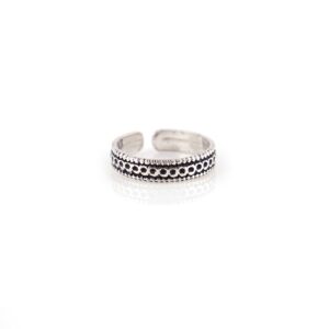 Black stone oxidised silver toe rings