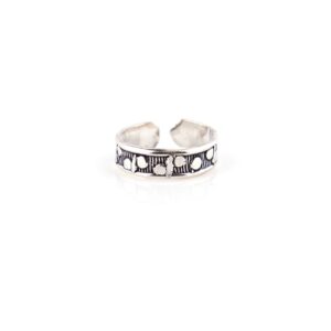 Dot and stripe design silver toe rings