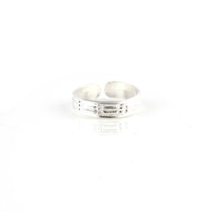 Silver band toe rings