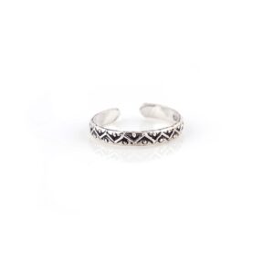 Wavy pattern oxidised band silver toe rings