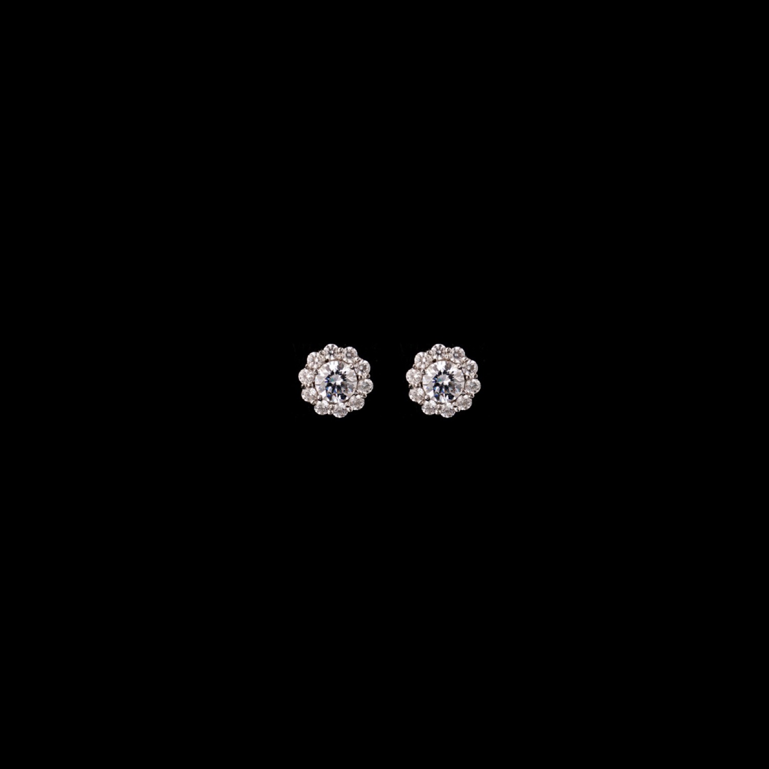 varam_earrings_102022_round_cut_white_stone_flower_shaped_studded_silver_earrings_2-1