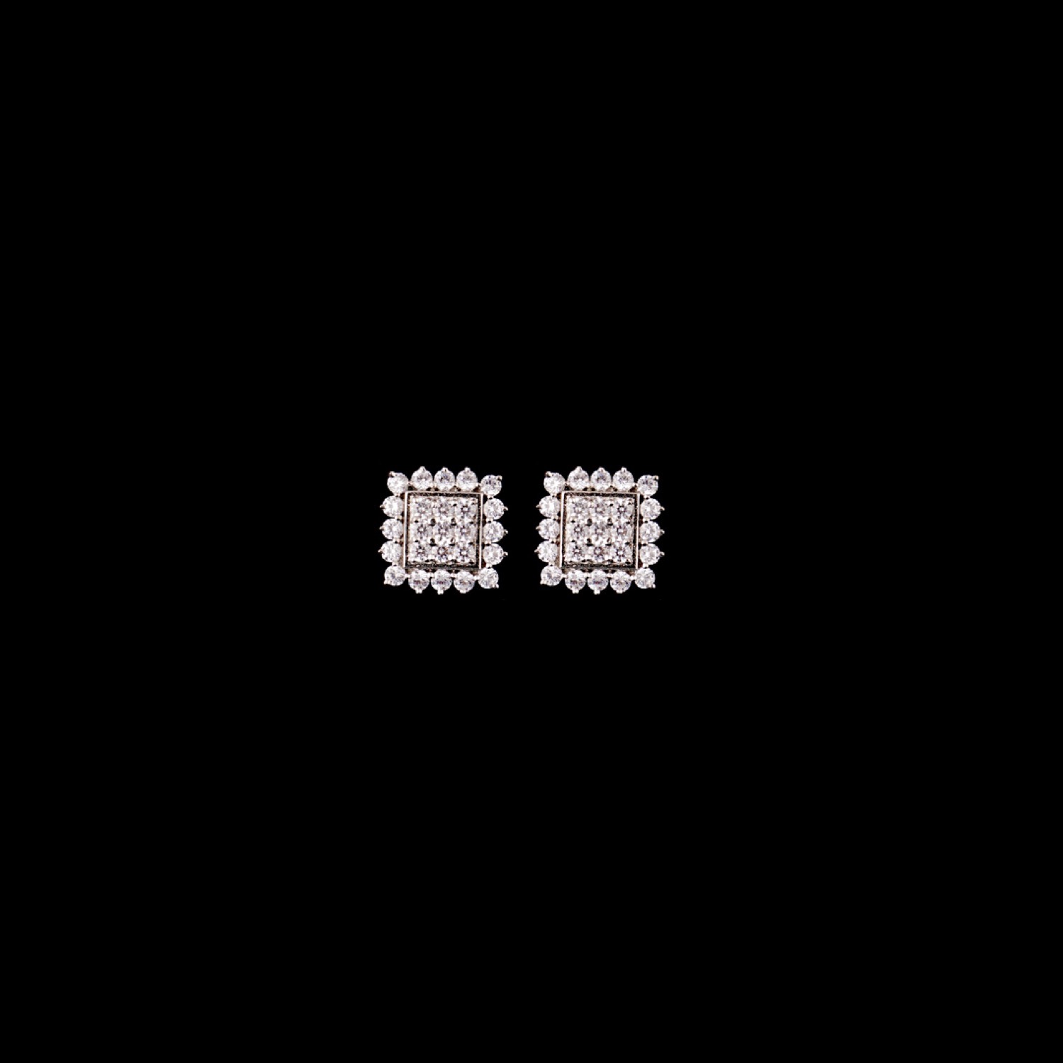 varam_earrings_102022_round_cut_white_stone_square_shaped_silver_earrings-1