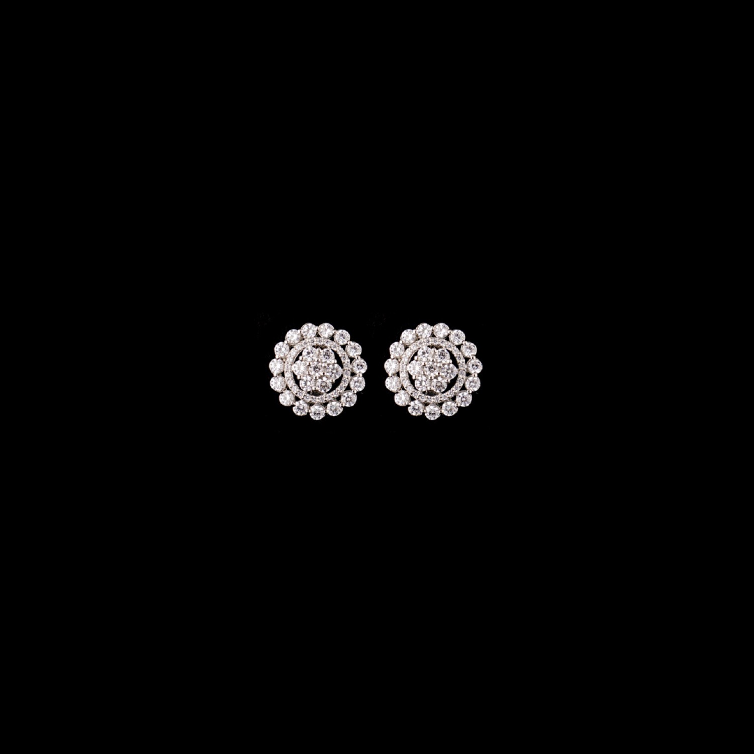 varam_earrings_102022_white_stone_round_shaped_studded_silver_earrings-1