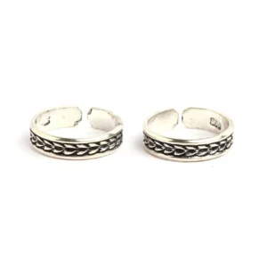 Silver and oxidised with leaf pattern design toe rings
